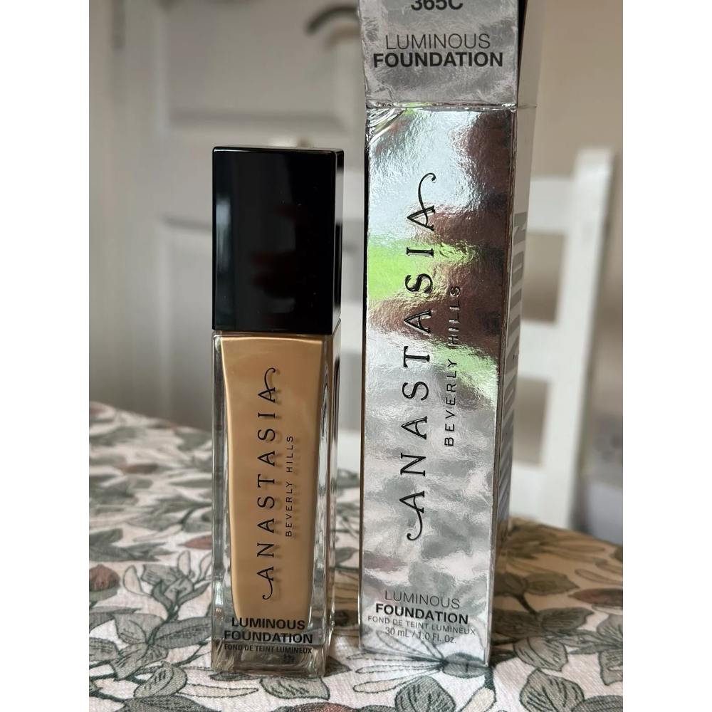 Anastasia Beverly Hills Luminous Foundation