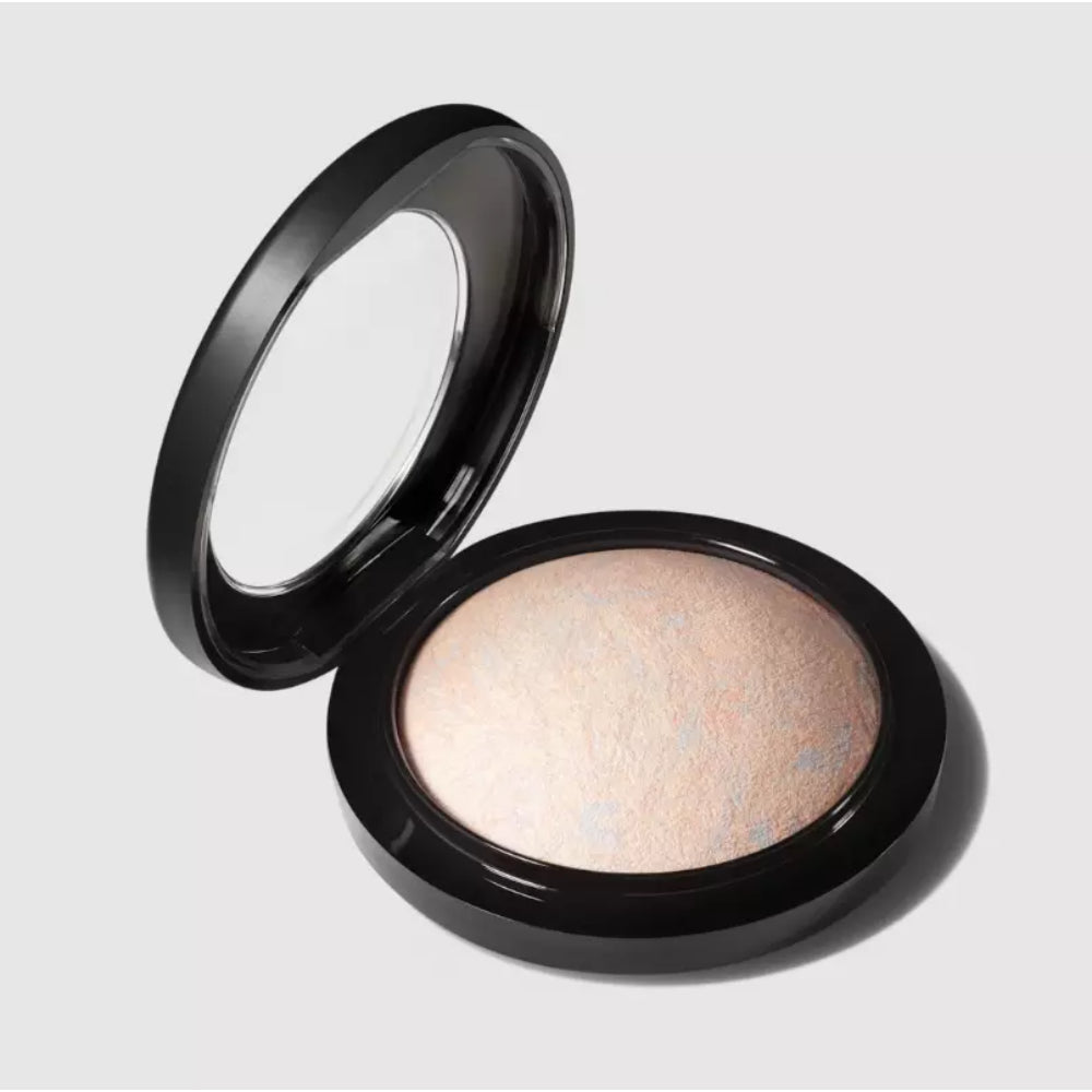 MAC Mineralize Skinfinish Natural