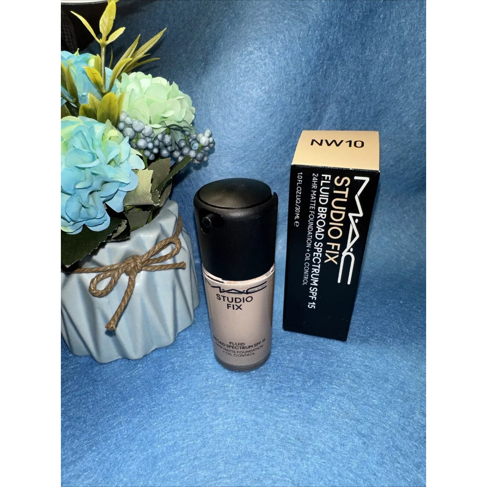 MAC Studio Fix Fluid Foundation SPF15