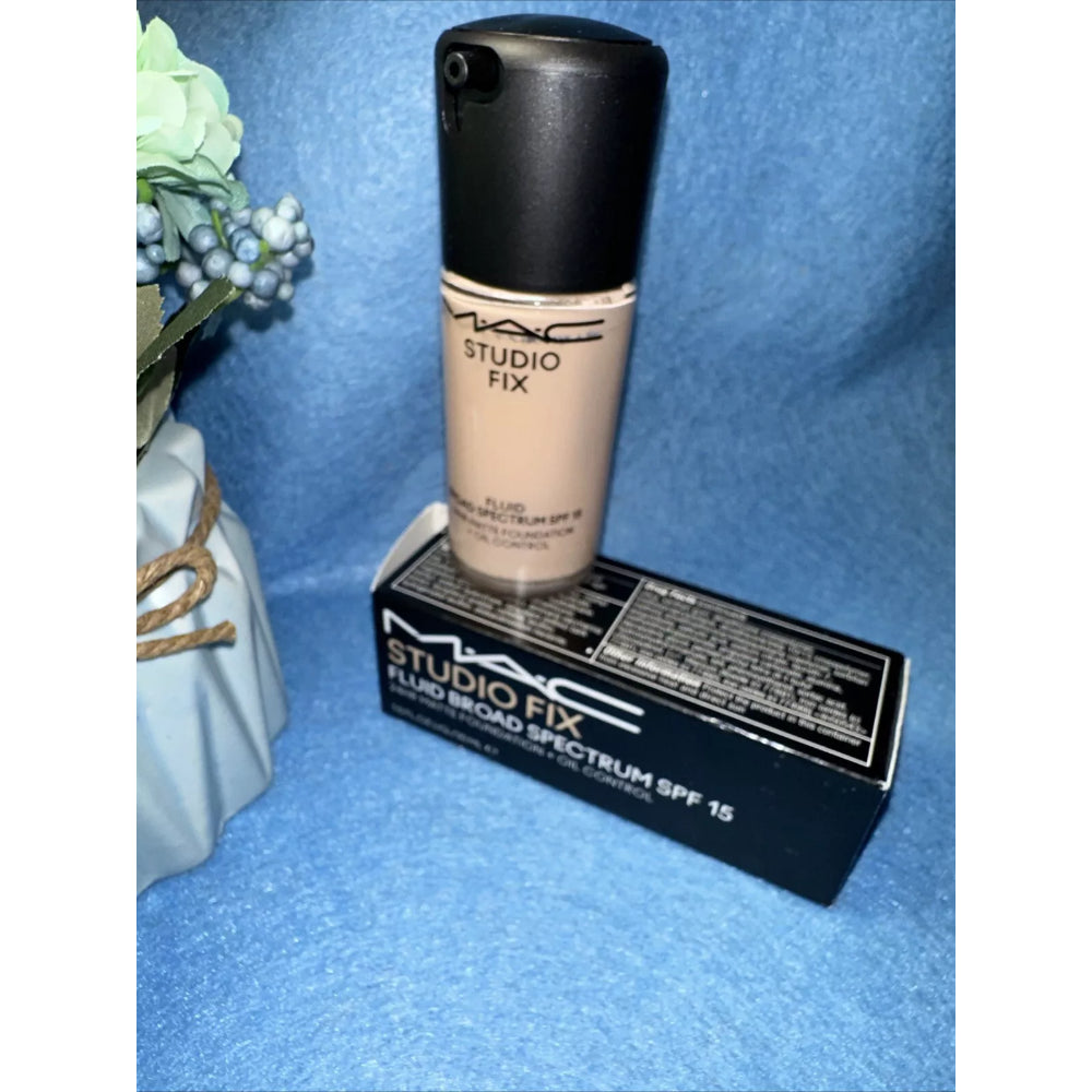 MAC Studio Fix Fluid Foundation SPF15