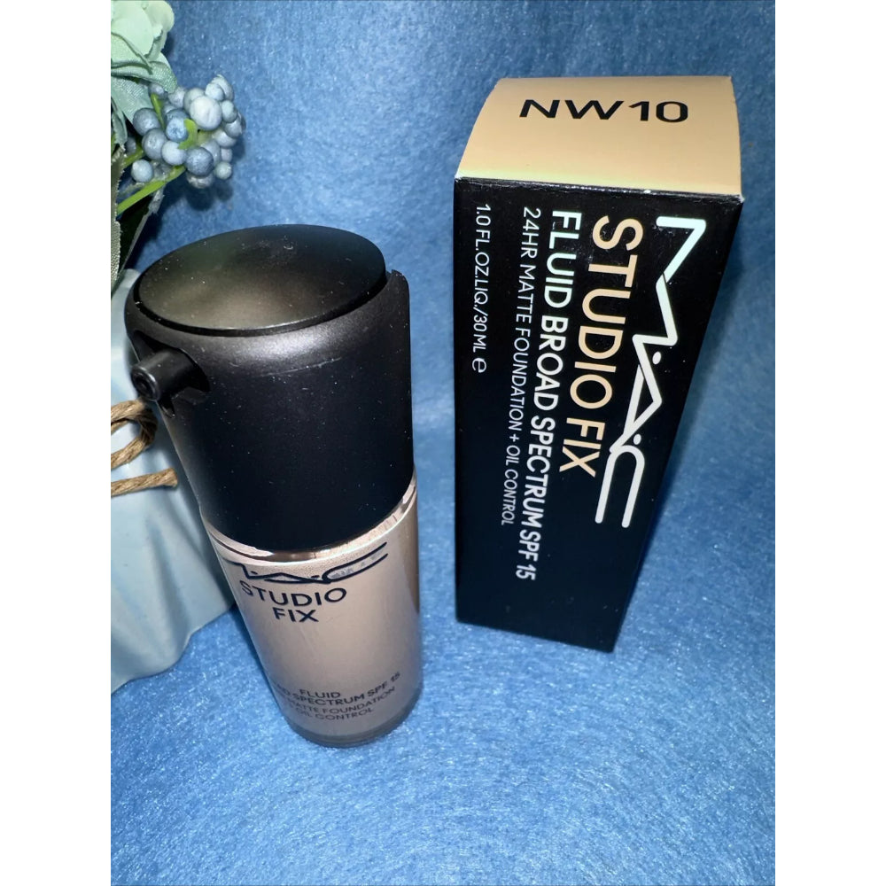 MAC Studio Fix Fluid Foundation SPF15