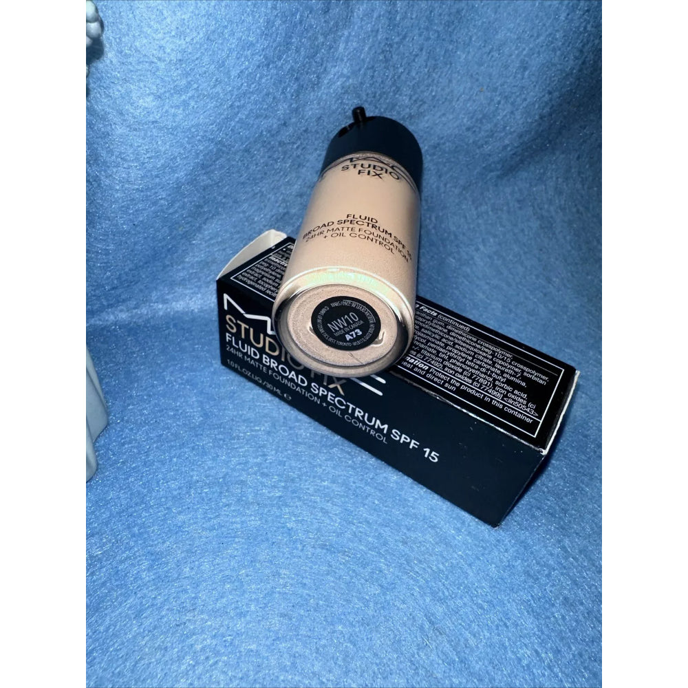 MAC Studio Fix Fluid Foundation SPF15