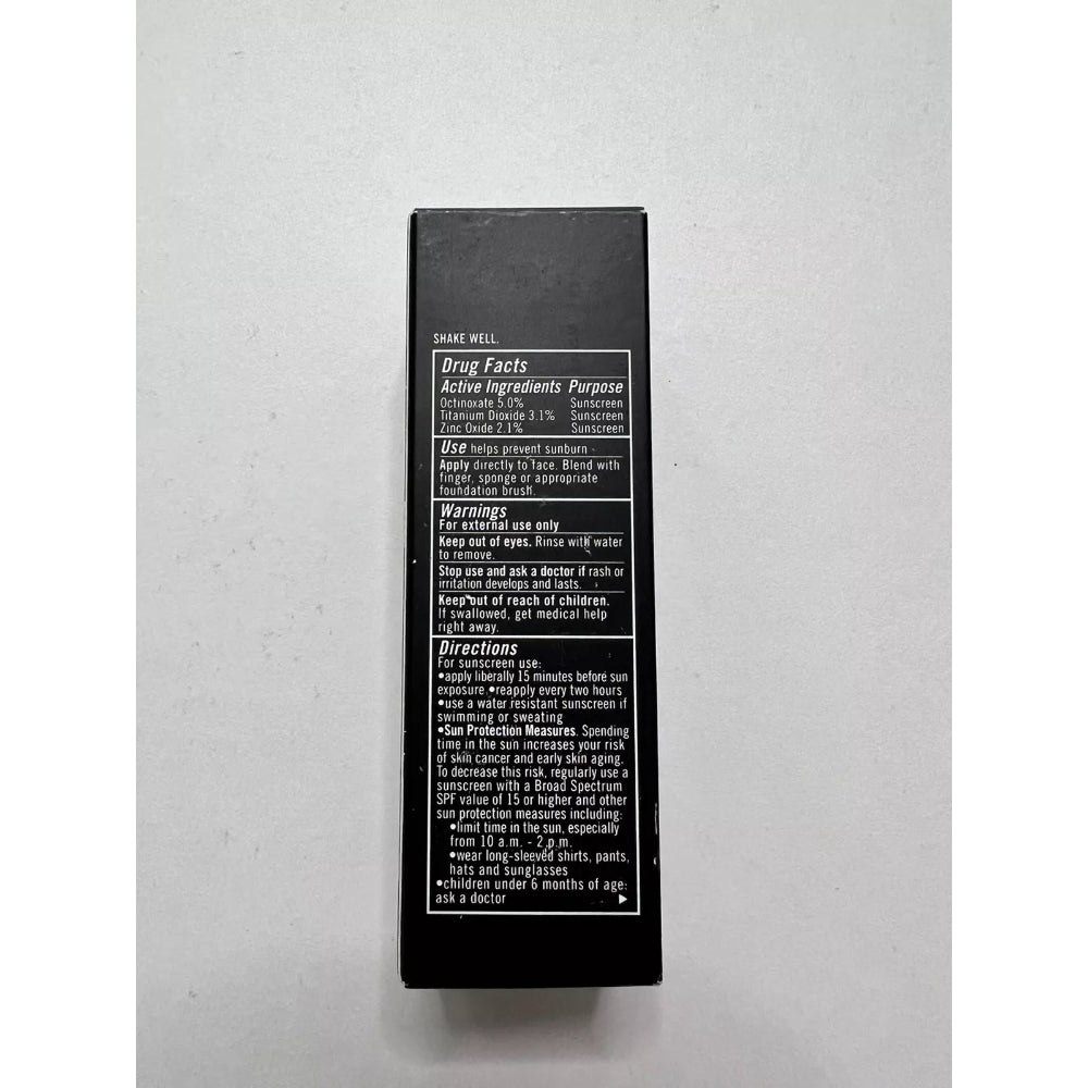 MAC Studio Waterweight Foundation SPF30